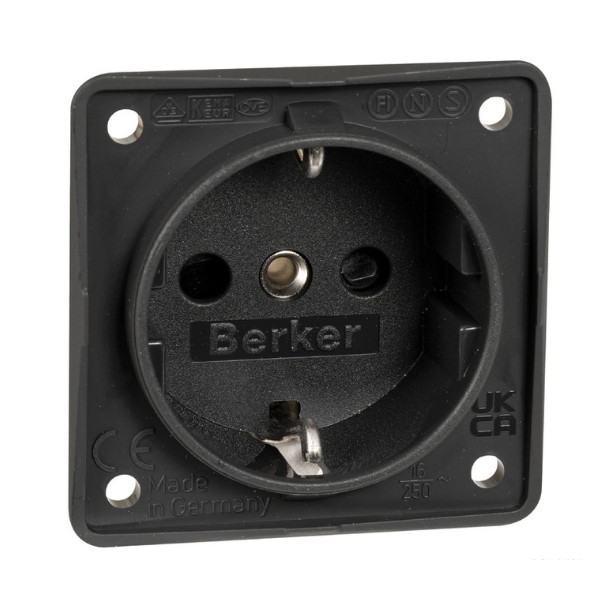 BLACK SCHUKO SOCKET BERKER  14.520.01